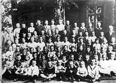 Schulklasse in Wildenhoff 1928 